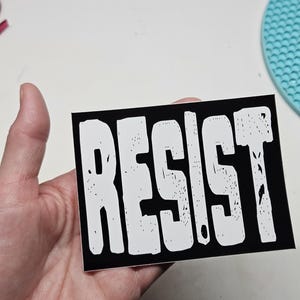 RESIST STICKER NO Kings
