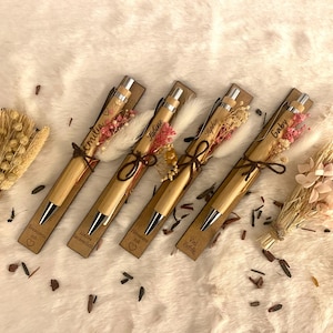 Bolígrafo personalizado con flores secas - regalo con grabado individual para cumpleaños y despedidas