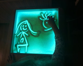 Table Medium Light personnalisée pour le dessin sur sable. Montessori, Jeu sensoriel, jouet en bois, boîte à lumière LED, lumière changeant de couleur