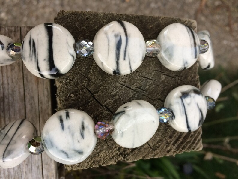 Pretty 1950/'s Style Zebra Jasper Stone and Rainbow Glass Beaded Necklace