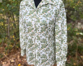Floral shamrock polyester button down, butterfly collar women’s vintage 1970s shirt