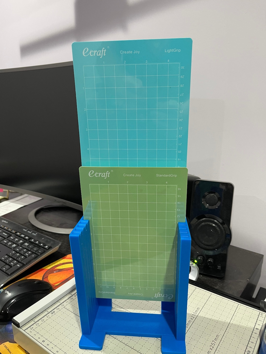 Cricut Joy Cutting Mat Holder. Easy Simple Storage Holds 6 Cutting Mats