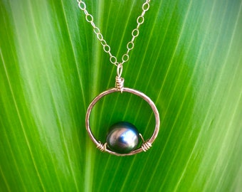 Tahitian Pearl Mother Moon Necklace