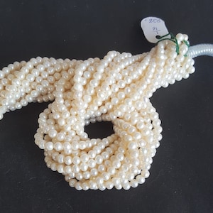 Newly Listed---- Natural Fresh Water Pearl---Smooth Round Shape Pearl---5 mm----16 inches~~~ 85 Beads in 1 strand----AAA Quality
