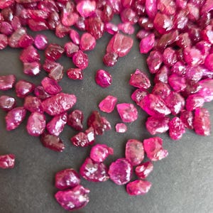 Precious Ruby Rough ~~~ Raw Ruby ~~ ~20 pieces~~5-6MM~~~ Loose Gemstone Lot ~~~ AAA quality ~~~ For making jewelry