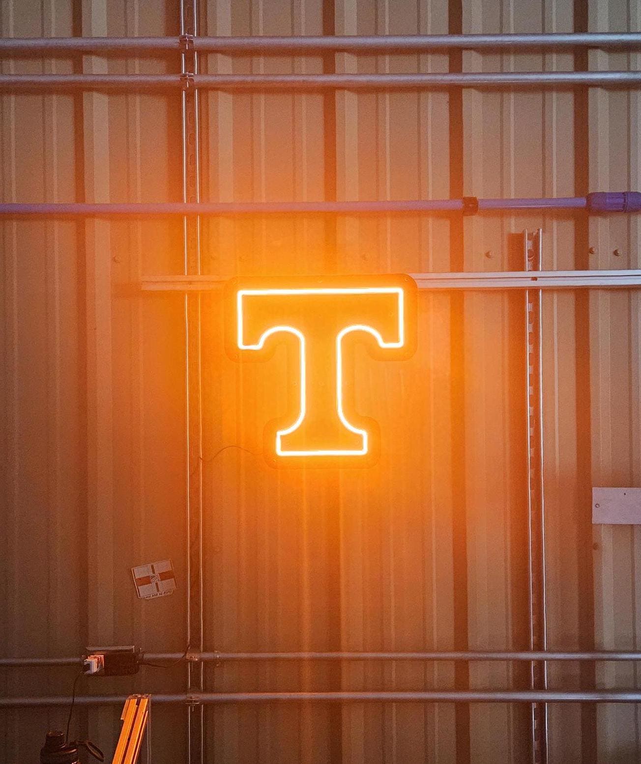 University of Tennessee Vols Power T Neon LED light art - 15" x 15"