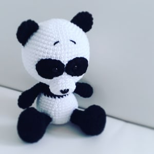 Pattern - crochet cute panda bear