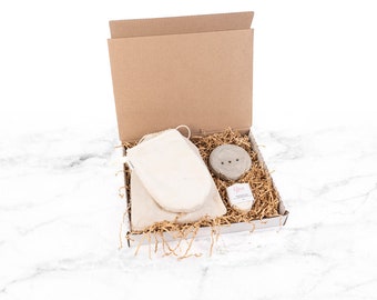 Box comprising 1 GLove Ivory, 1 Cleaner for GLove 50gr and 1 Concrete Soap Carrier