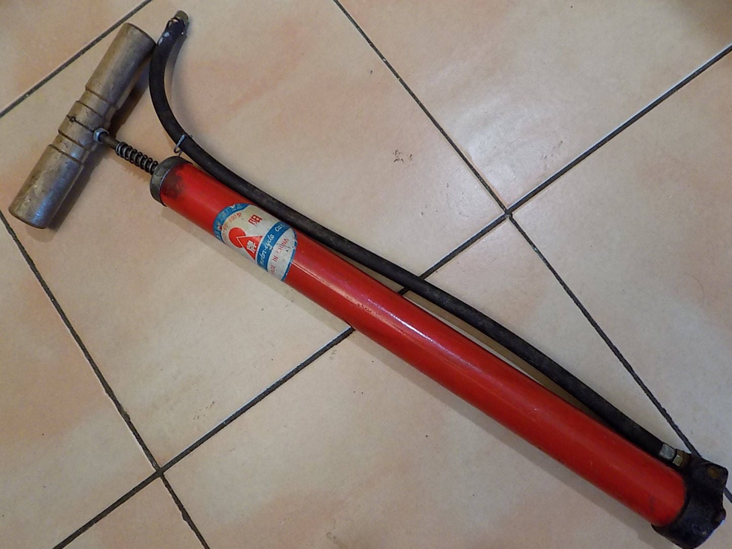 Vintage Tire Pump Red Bicycle Pump China From the 60s. Hand Pump Air Pump Red Decor Industrial Decor Gift Bike Decor Etsy UK