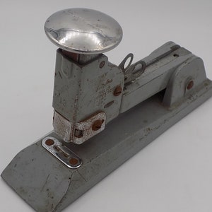 SWINGLINE Inc Stapler/Design 50/Long Island-USA/Vintage Office Stapler 50s/Art Deco Stapler/Made in USA/Decorative Object/Gift Idea. image 3