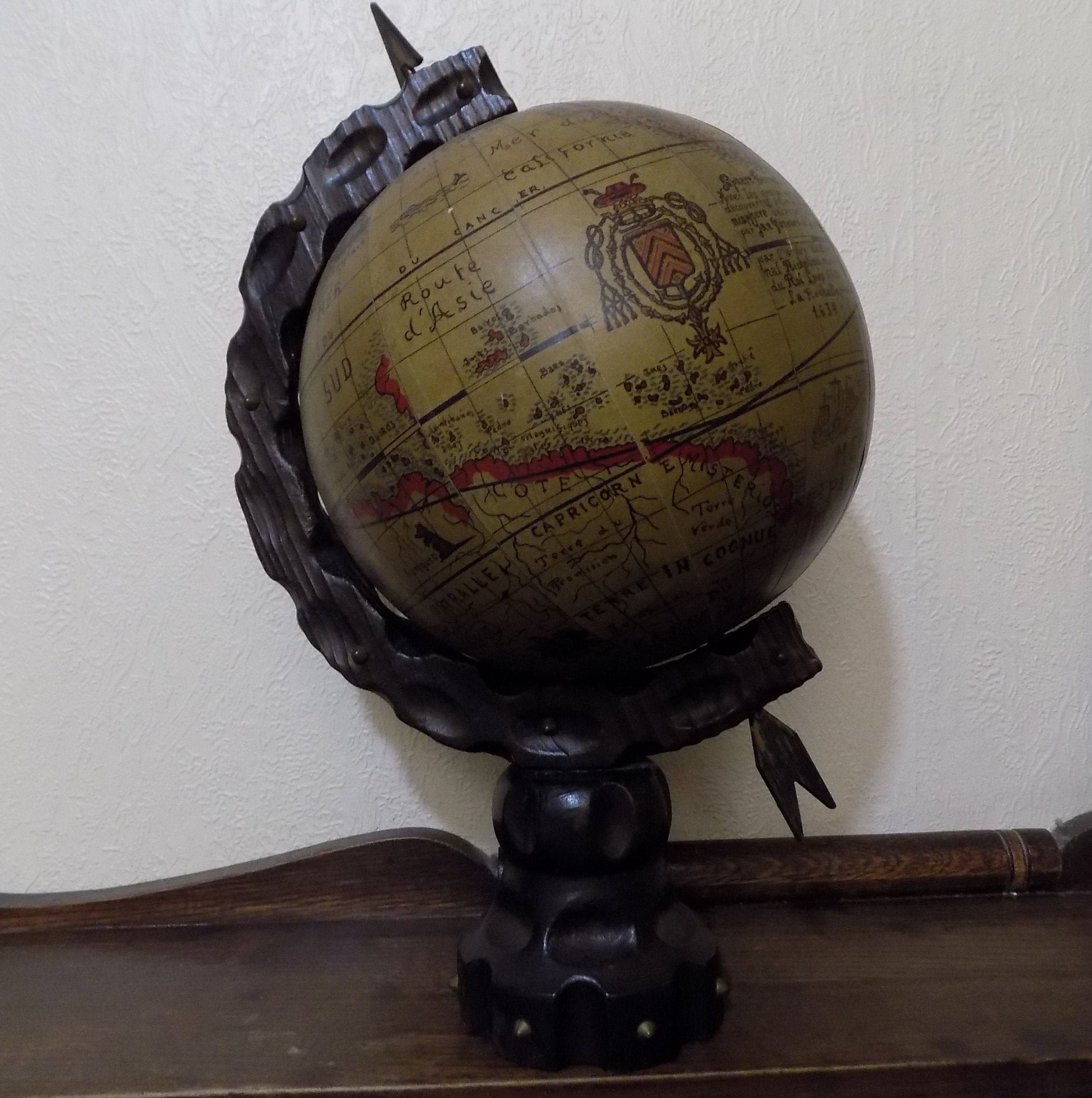 Globe terrestre lumineux vintage - Vintage by fabichka