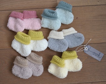 Chaussettes bébé tricotées à la main - taille 1-3 mois