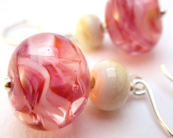 Lampwork earrings 'Sweetly pink'