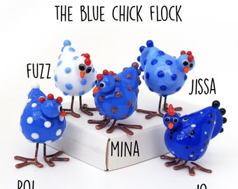 Figuras de pollo de vidrio soplado hechas a mano: Trío azul y blanco