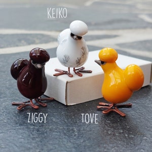 glass miniature chickens silkies trio collectables easter decoration miniature figurines farm animals livestock chick poultry feather