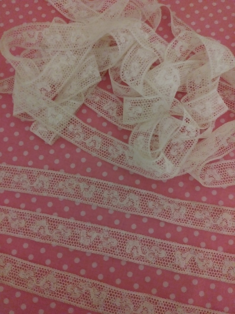 Vintage Floral Mesh Insertion Lace 34 Wide