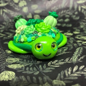 Green Succulent Turtle Figurine, Turtle Figurine, Turtle Lover, Succulent Turtle, Succulent Lover, Green Turtle, Cute Turtle, Plant Lover