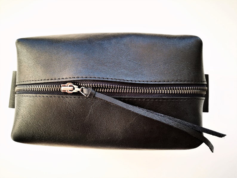 Men/'s leather toiletry bag