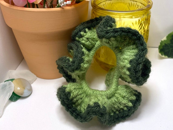 Dual Tone Green Crochet Scrunchie - Etsy display picture 2