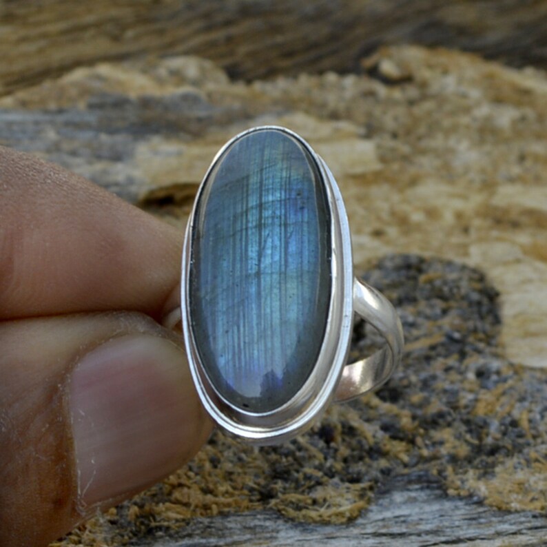 925 Sterling Silver Ring Labradorite Ring OOak Labradorite Gemstone Ring Blue Fire Simple Ring Oval Cabochon Labradorite Ring Jewelry