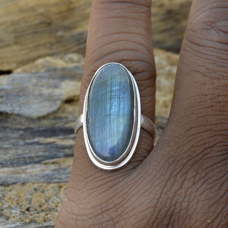 925 Sterling Silver Ring Labradorite Ring OOak Labradorite Gemstone Ring Blue Fire Simple Ring Oval Cabochon Labradorite Ring Jewelry