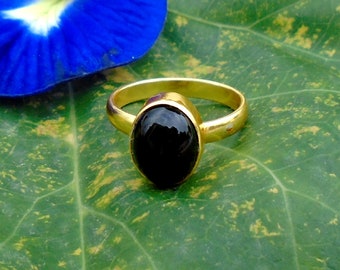 Black Onyx Ring, Natural Onyx Gemstone Ring, Solid 14K Yellow Gold Ring, Lovely Ring, Yellow Gold Ring, Oval Cabochon Birthstone Gift Ring