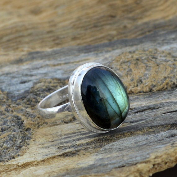 925 Sterling Silver Ring Labradorite Ring OOak Labradorite Gemstone Ring Blue Fire Simple Ring Oval Cabochon Labradorite Ring Jewelry