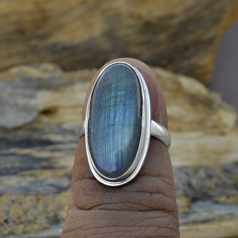 925 Sterling Silver Ring Labradorite Ring OOak Labradorite Gemstone Ring Blue Fire Simple Ring Oval Cabochon Labradorite Ring Jewelry