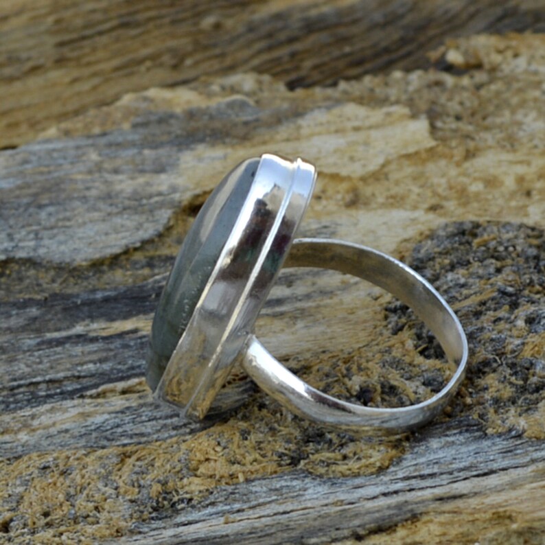 925 Sterling Silver Ring Labradorite Ring OOak Labradorite Gemstone Ring Blue Fire Simple Ring Oval Cabochon Labradorite Ring Jewelry