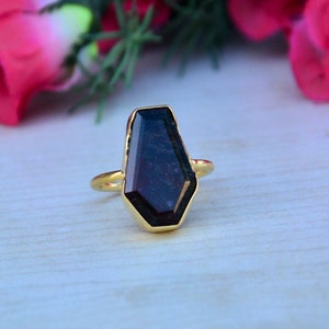 Bloodstone Jasper Ring, 925 Sterling Silver Ring, Yellow Gold Ring, Bloodstone Coffin Ring, Coffin Shapr Gift Ring, Artisan Handmade Ring