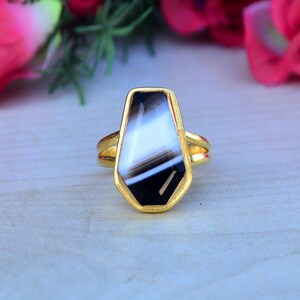 Natural Black Banded Agate Ring, 925 Sterling Silver Ring, Yellow Gold Ring, Agate Ring, Coffin Cut Agate Gift Ring, Handmade Gold Ring
