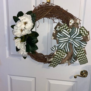 Magnolia Grapevine by Wreathsbylynn Bright
