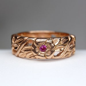 14K Rose Gold Ruby Floral Wedding Band Ring, 1930s, Size 5.5