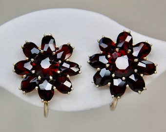 Bohemian Rose Cut Garnet Flower Earrings, Retro, Gold Gilt over Sterling Silver, Czech, Victorian Revival, Screwback, Floral, c.1930s, 6.25g