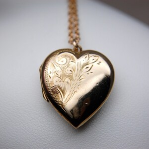 Retro Floral Foliate Heart Locket, Hand Chased, 9ct Front & Back, Canadian, Pendant Necklace, Vintage, Optional Chains, c.1930's-50's, 3.90g image 2