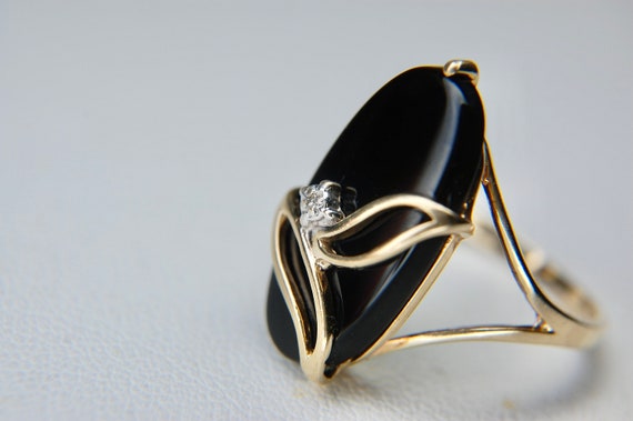 Retro Onyx and Diamond Ring in 10k Gold, Oval, Fl… - image 6