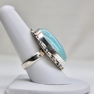 Luminous Aqua Blue Chalcedony Artisan Ring in Sterling Silver, Boho, Vintage, Size 9.25 Size 9 1/4, c. 1970s, 13.82g image 3