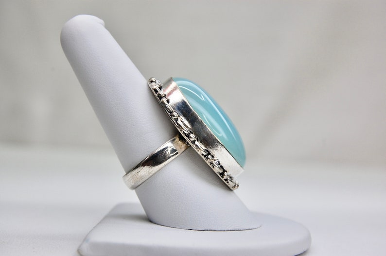 Luminous Aqua Blue Chalcedony Artisan Ring in Sterling Silver, Boho, Vintage, Size 9.25 Size 9 1/4, c. 1970s, 13.82g image 3