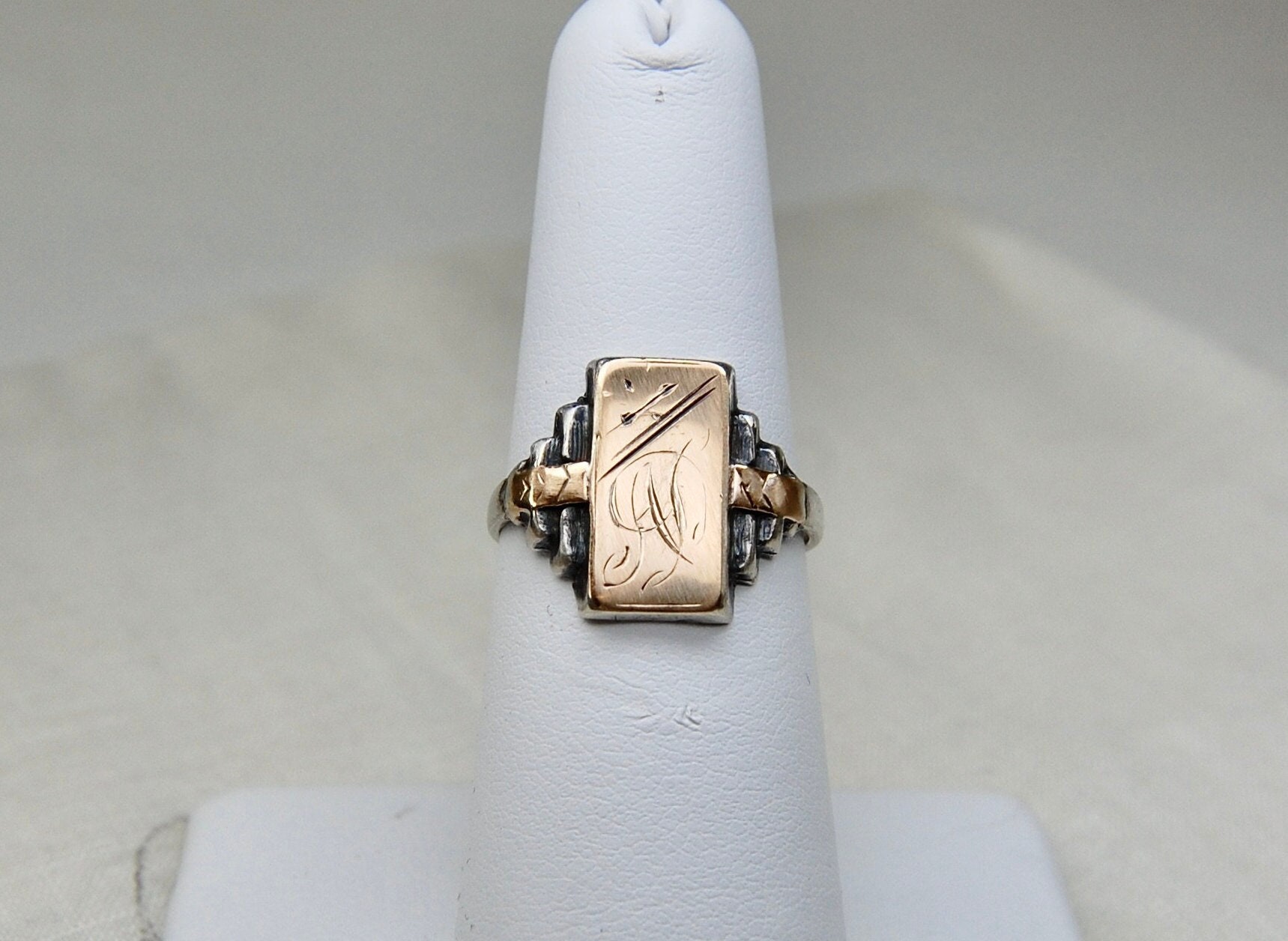 vintage signet ring 1994年 9k Vintage 9k Bloodstone Signet Ring 1994 by GJ – 23carat