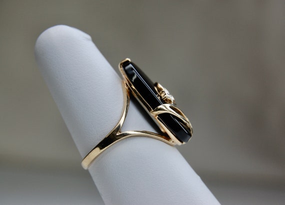 Retro Onyx and Diamond Ring in 10k Gold, Oval, Fl… - image 5