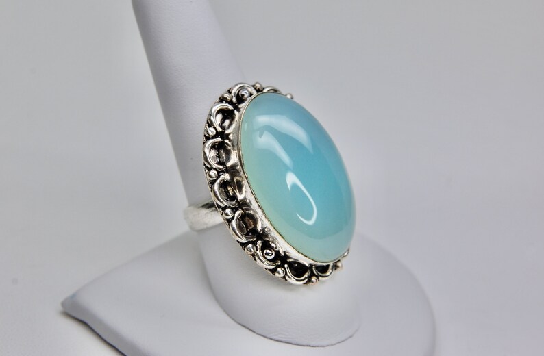 Luminous Aqua Blue Chalcedony Artisan Ring in Sterling Silver, Boho, Vintage, Size 9.25 Size 9 1/4, c. 1970s, 13.82g image 4