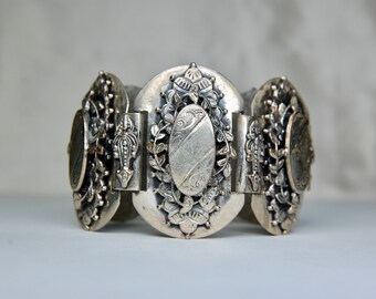 Aesthetic Movement Curved 5 Panel Bracelet, Silver Plated, Ornate, Floral Foliate, Ivy Applique, 1 3/4" Wide, 7 1/4" Long, c. 1870s, 96.94g