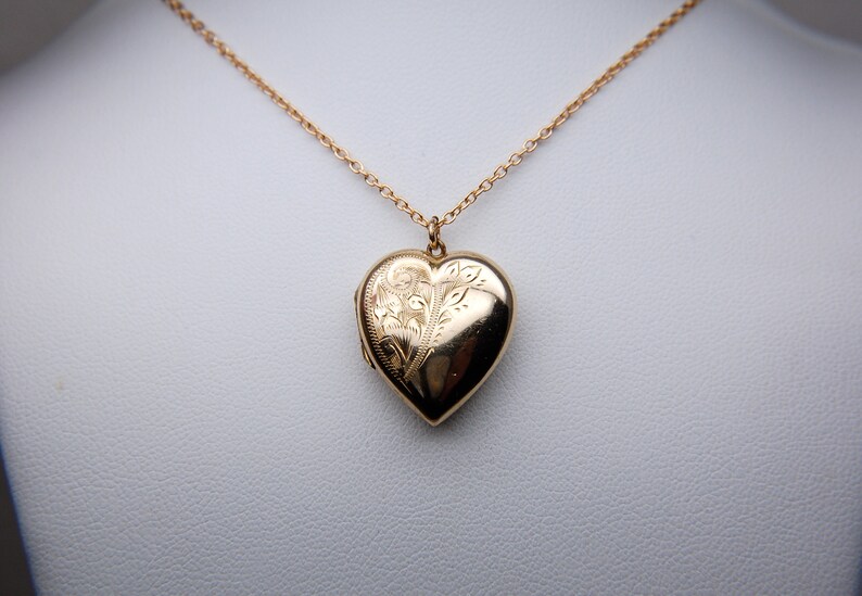 Retro Floral Foliate Heart Locket, Hand Chased, 9ct Front & Back, Canadian, Pendant Necklace, Vintage, Optional Chains, c.1930's-50's, 3.90g image 5