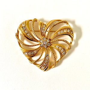 Swan Gold Pin Swarovski 💎Sale ❤️ Swarovski Vintage Cross My