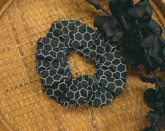black and white hexagon honeycomb print regular scrunchie