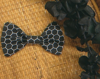 black and white hexagon honeycomb print hair bow clip