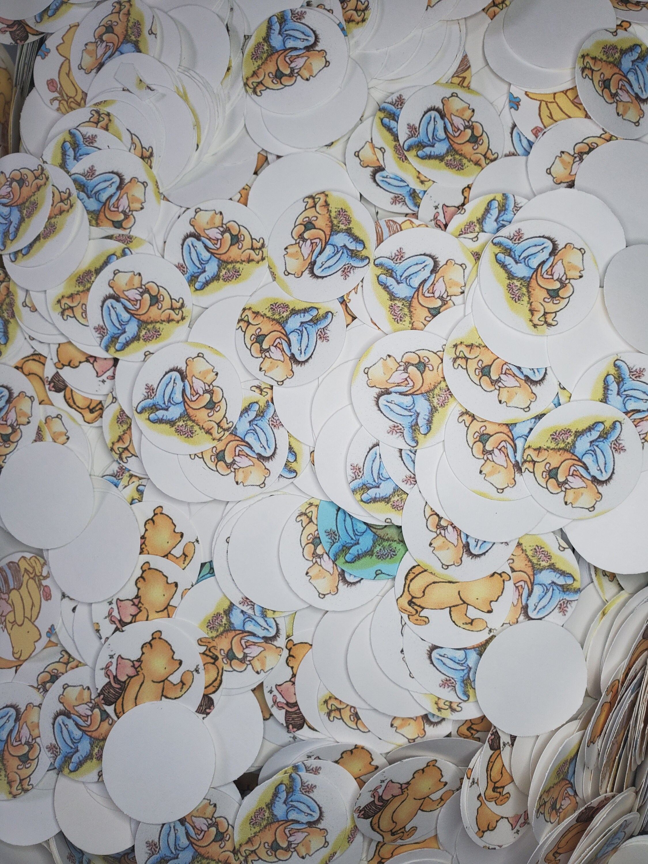 Ready to ship 100 or 200 pieces Classic Winnie The Pooh Confetti Winnie the Pooh party decoration Winnie the Pooh birthday