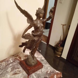 Moreau L&F Französische Skulptur PAX Fliegender Engel 1900 - 1909.