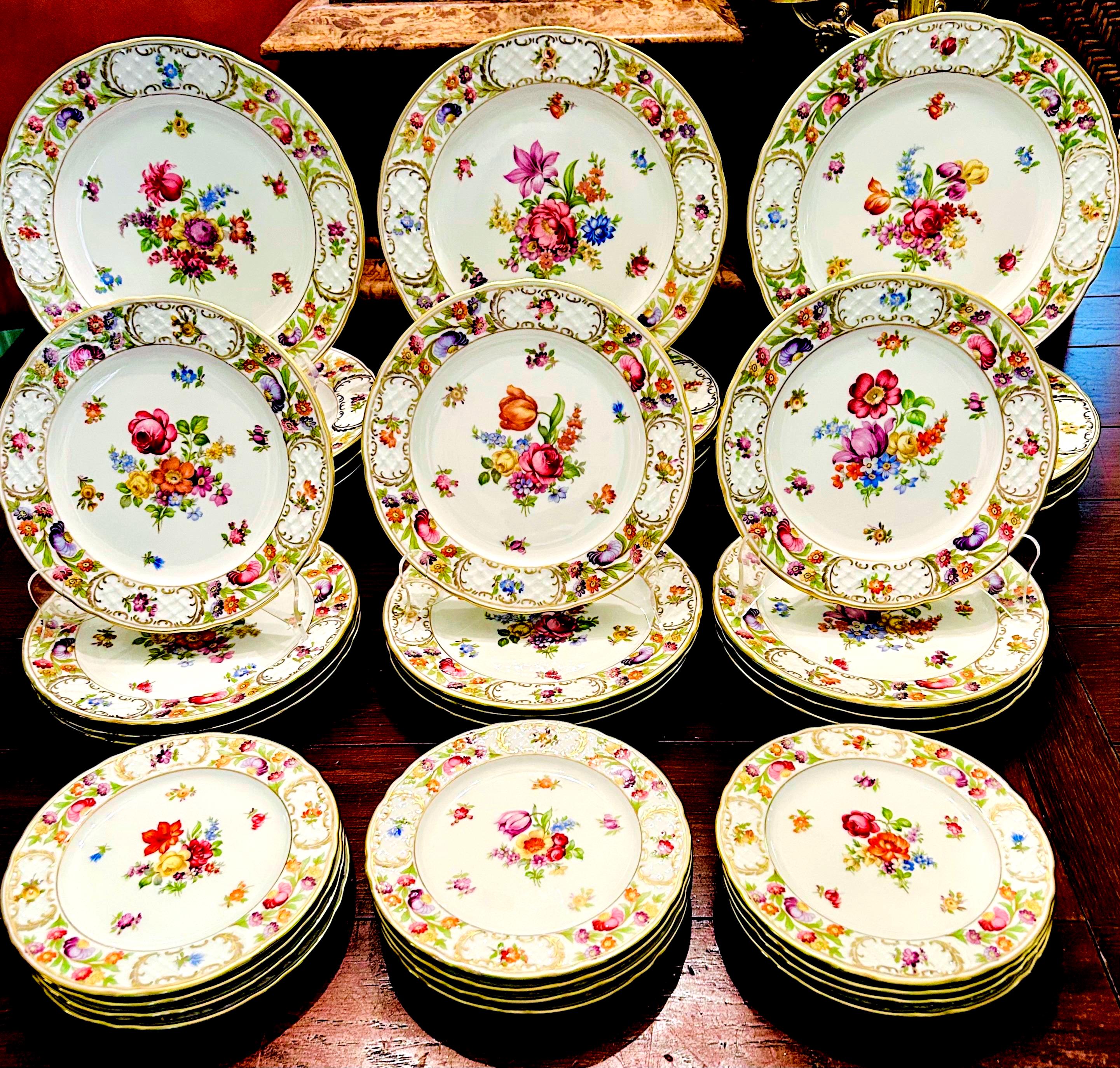 60 Piece Schumann Empress Dresden Flowers Dinnerware Service for 12 ...