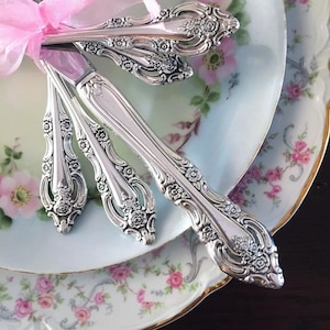 60-Piece Oneida Silver Artistry Silverplate Flatware Set: Service for 12, Floral Scroll Pattern